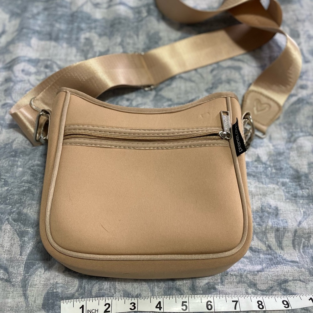 Cross Bodywith camera strap